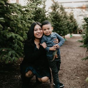 Meet your Posher, Gloria